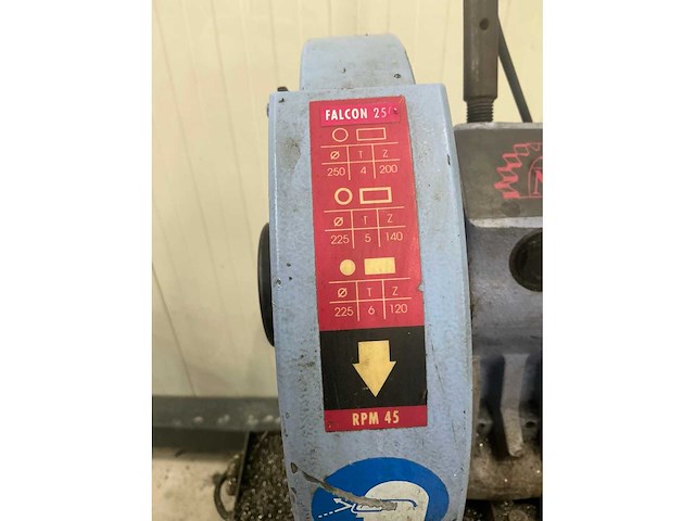 1999 mep falcon 250 afkortcirkelzaagmachine - afbeelding 6 van  8