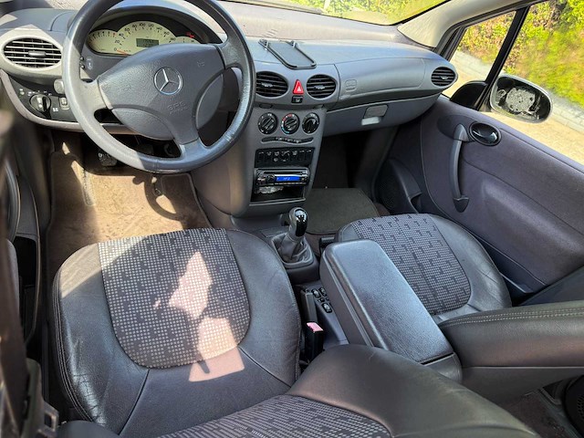 1999 mercedes-benz a-klasse 190 elegance personenauto - afbeelding 11 van  12