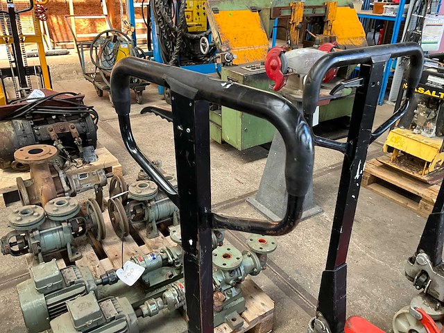 1999 motrac m 30 hand hydraulische palletwagen - afbeelding 2 van  4