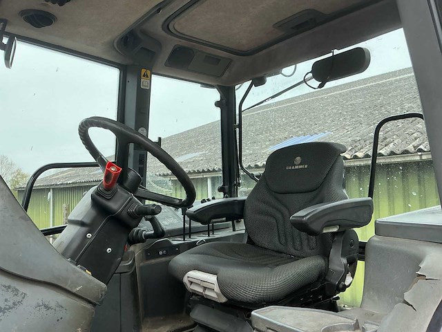 1999 new holland 8160 vierwielaangedreven landbouwtractor - afbeelding 11 van  27