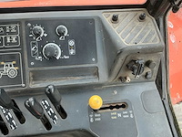 1999 new holland 8160 vierwielaangedreven landbouwtractor - afbeelding 18 van  27