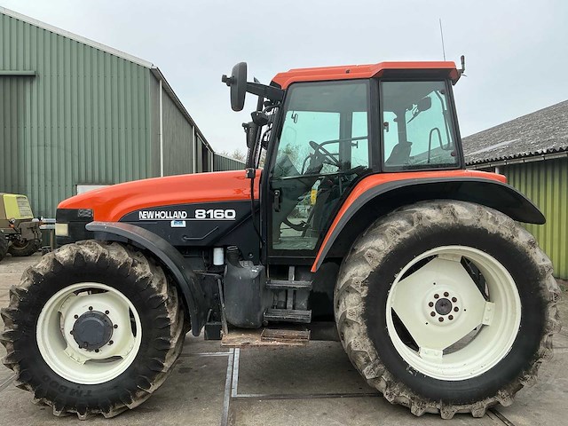 1999 new holland 8160 vierwielaangedreven landbouwtractor - afbeelding 23 van  27