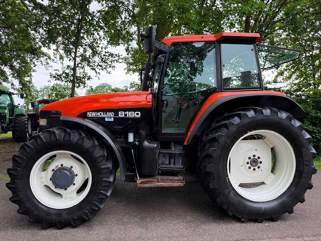 1999 new holland 8160 vierwielaangedreven landbouwtractor - afbeelding 5 van  12