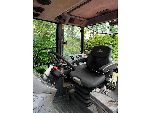 1999 new holland 8160 vierwielaangedreven landbouwtractor - afbeelding 10 van  12