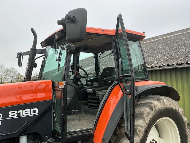 1999 new holland 8160 vierwielaangedreven landbouwtractor - afbeelding 10 van  26