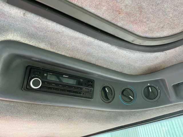 1999 new holland 8160 vierwielaangedreven landbouwtractor - afbeelding 19 van  26