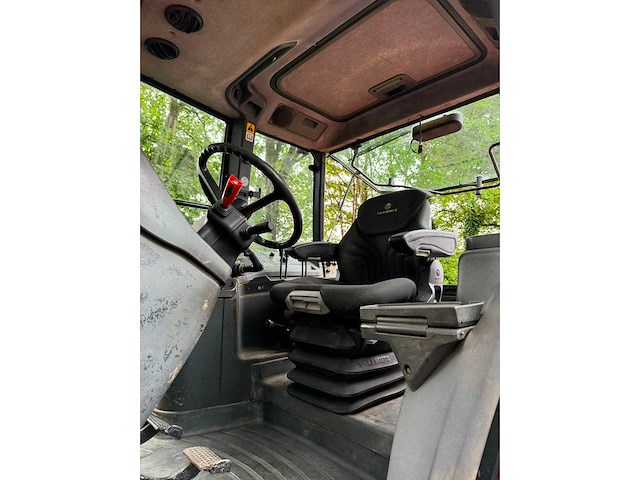 1999 new holland 8160 vierwielaangedreven landbouwtractor - afbeelding 9 van  12