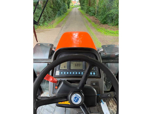 1999 new holland 8160 vierwielaangedreven landbouwtractor - afbeelding 2 van  11