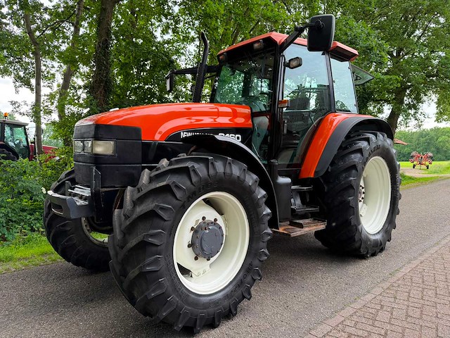 1999 new holland 8160 vierwielaangedreven landbouwtractor - afbeelding 1 van  11