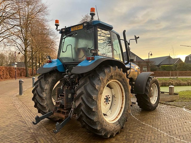1999 new holland 8260 vierwielaangedreven landbouwtractor - afbeelding 6 van  39