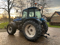 1999 new holland 8260 vierwielaangedreven landbouwtractor - afbeelding 23 van  24