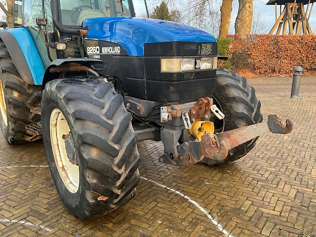 1999 new holland 8260 vierwielaangedreven landbouwtractor - afbeelding 4 van  35