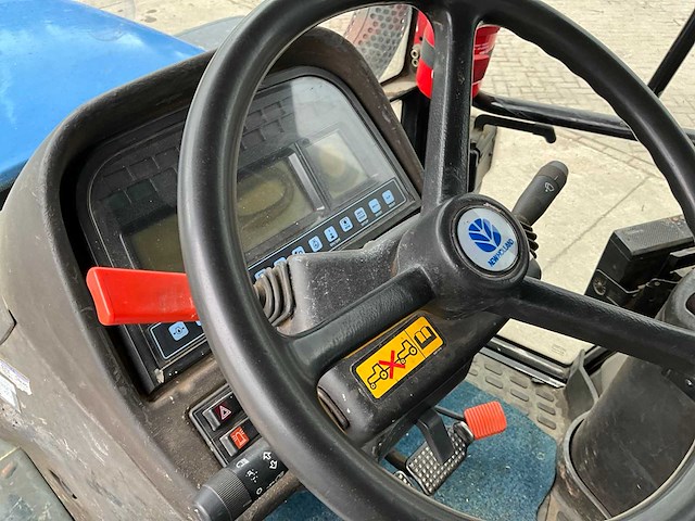 1999 new holland 8560 vierwielaangedreven landbouwtractor - afbeelding 10 van  31