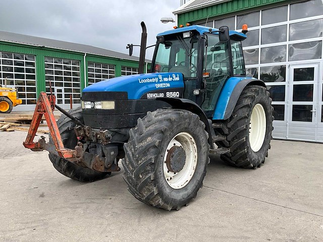 1999 new holland 8560 vierwielaangedreven landbouwtractor - afbeelding 1 van  31