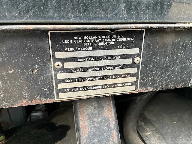 1999 new holland 8560 vierwielaangedreven landbouwtractor - afbeelding 20 van  31
