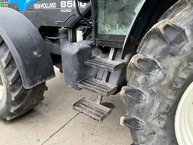 1999 new holland 8560 vierwielaangedreven landbouwtractor - afbeelding 29 van  31