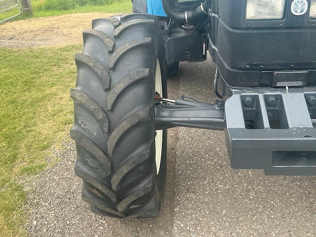 1999 new holland ts115 vierwielaangedreven landbouwtractor - afbeelding 11 van  42