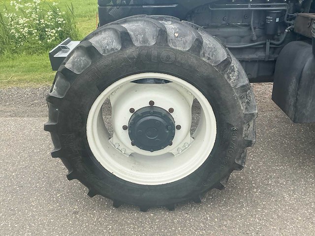 1999 new holland ts115 vierwielaangedreven landbouwtractor - afbeelding 9 van  30
