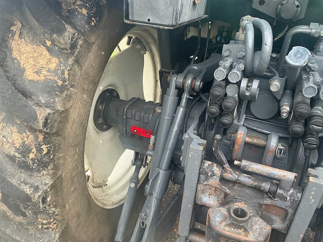 1999 new holland ts115 vierwielaangedreven landbouwtractor - afbeelding 15 van  30