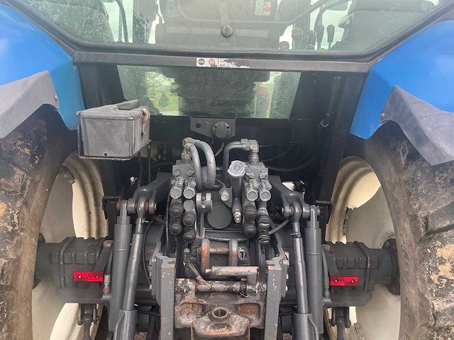 1999 new holland ts115 vierwielaangedreven landbouwtractor - afbeelding 16 van  30