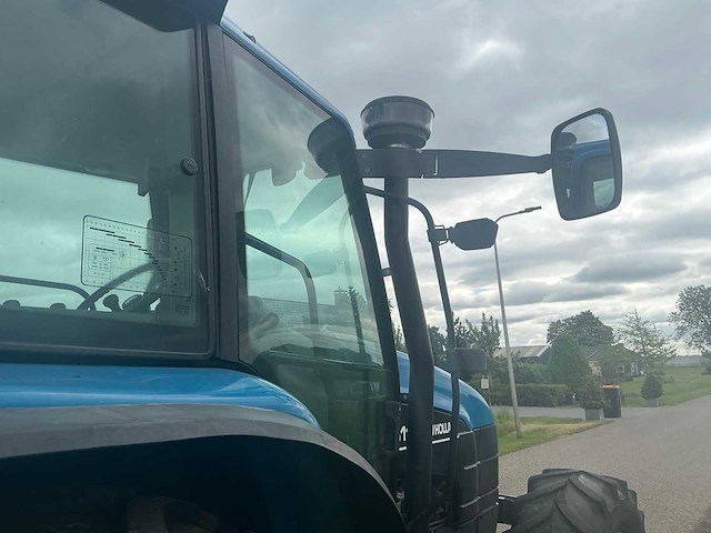 1999 new holland ts115 vierwielaangedreven landbouwtractor - afbeelding 21 van  30