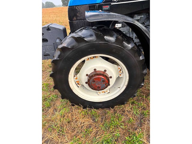1999 new holland ts90 vierwielaangedreven landbouwtractor - afbeelding 21 van  25