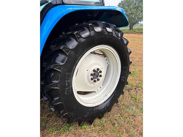 1999 new holland ts90 vierwielaangedreven landbouwtractor - afbeelding 2 van  17