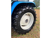 1999 new holland ts90 vierwielaangedreven landbouwtractor - afbeelding 2 van  17