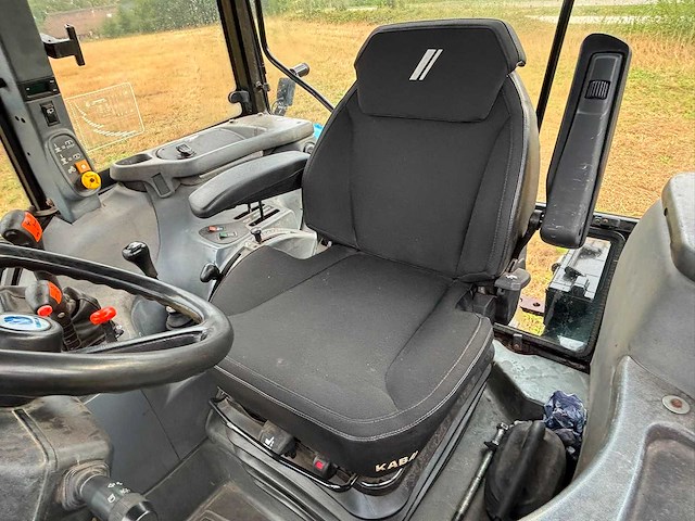 1999 new holland ts90 vierwielaangedreven landbouwtractor - afbeelding 8 van  17