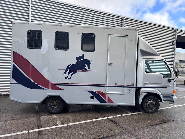 1999 nissan cabstar e paardenwagen personenauto - afbeelding 4 van  10