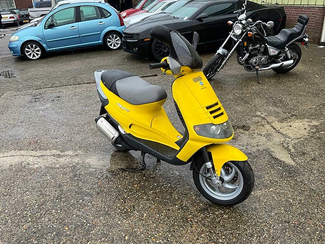 1999 piaggio skipper m12 motorfiets - afbeelding 2 van  2