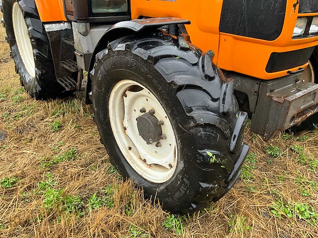1999 renault ares 610 rz vierwielaangedreven landbouwtractor - afbeelding 29 van  37