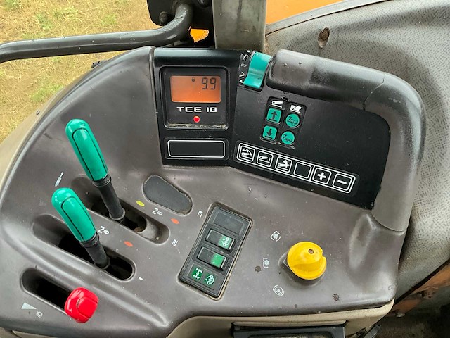 1999 renault ares 610 rz vierwielaangedreven landbouwtractor - afbeelding 22 van  37