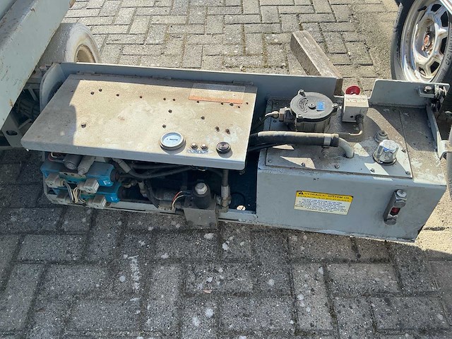 1999 sky jack sj 3 3220 hoogwerker - afbeelding 13 van  24