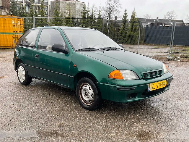 1999 suzuki swift 1.3gls personenauto - afbeelding 1 van  3