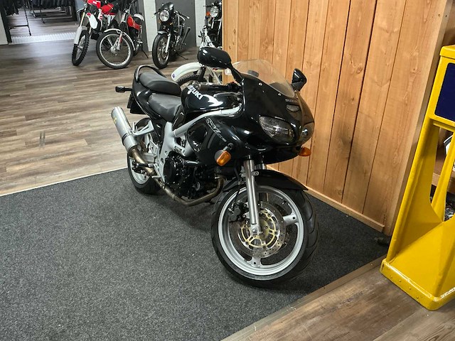 1999 suzuki tour sv650s motorfiets - afbeelding 1 van  16