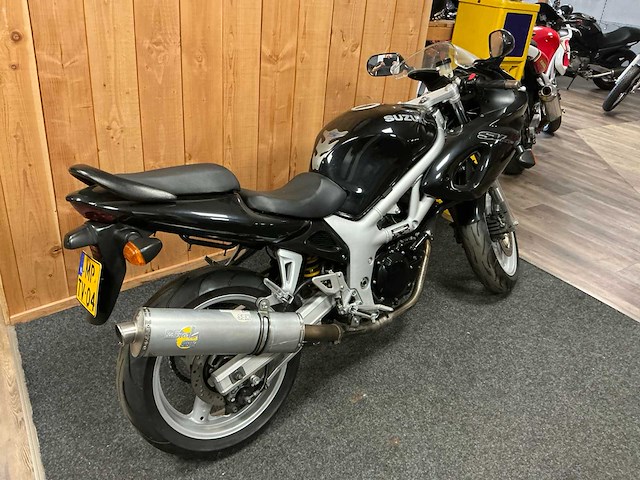 1999 suzuki tour sv650s motorfiets - afbeelding 1 van  4
