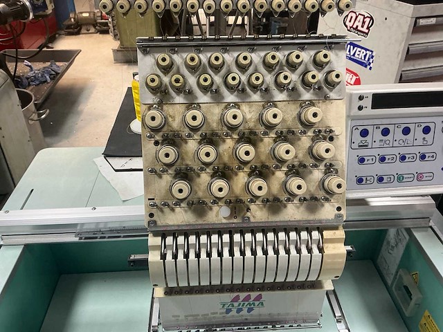 1999 tajima tmex-c1501 borduurmachine - afbeelding 8 van  30