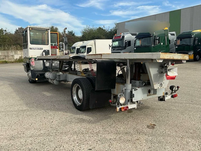 1999 terberg yt180 (containerdrager) terminal vrachtwagen/trekker - afbeelding 23 van  43