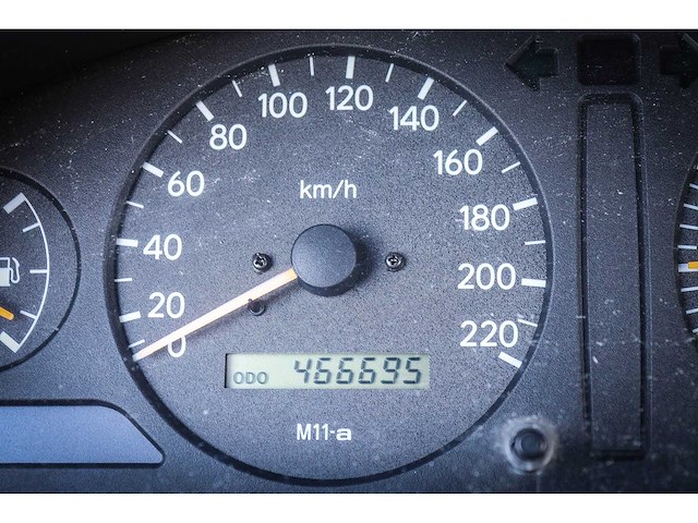 1999 toyota picnic 2.0 executive car 88-dl-rv - afbeelding 10 van  16