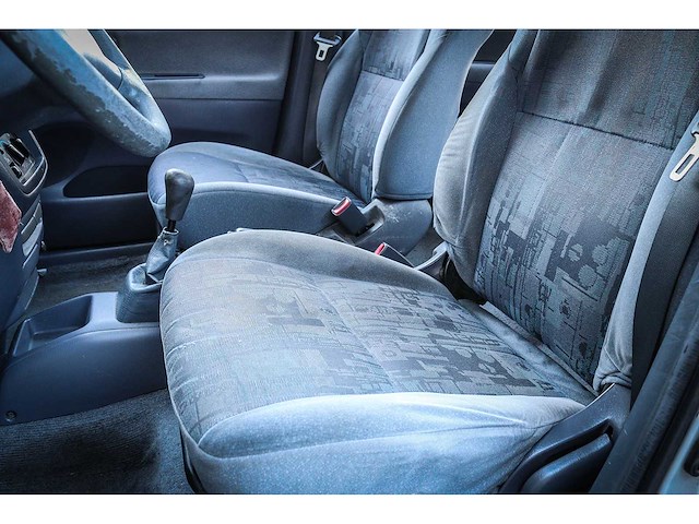 1999 toyota picnic 2.0 executive car 88-dl-rv - afbeelding 13 van  16