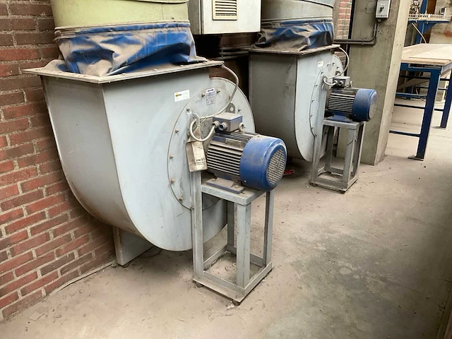 1999 univent enpu 565 filterafzuiginstallatie (2x) - afbeelding 1 van  8