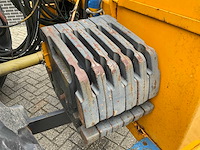 1999 valtra valmet 8150 hitech vierwielaangedreven landbouwtractor met maai arm - afbeelding 8 van  33