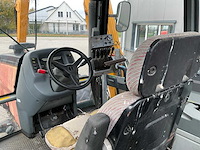 1999 valtra valmet 8150 hitech vierwielaangedreven landbouwtractor met maai arm - afbeelding 14 van  33