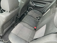 1999 volkswagen golf 2.3 v5 highline personenauto - afbeelding 19 van  35