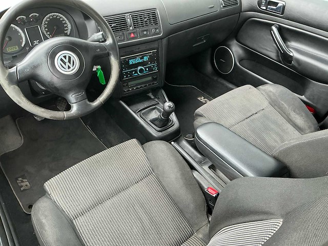 1999 volkswagen golf 2.3 v5 highline personenauto - afbeelding 20 van  35