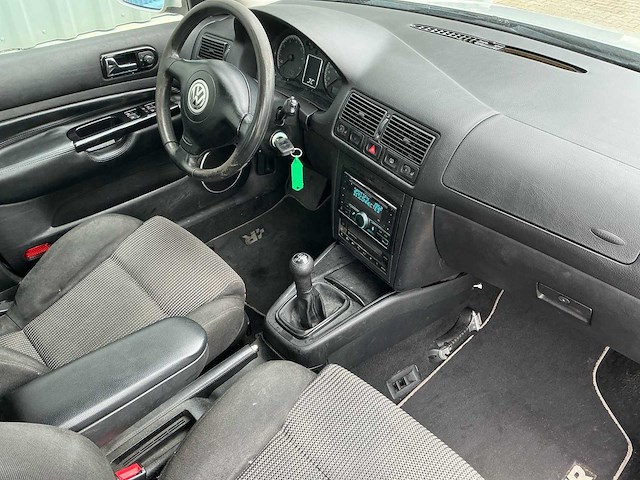 1999 volkswagen golf 2.3 v5 highline personenauto - afbeelding 24 van  35