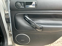 1999 volkswagen golf 2.3 v5 highline personenauto - afbeelding 27 van  35