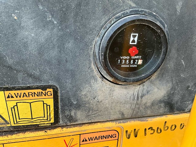 1999 volvo ec230b rupsgraafmachine - afbeelding 14 van  35