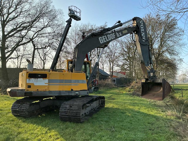1999 volvo ec230b rupsgraafmachine - afbeelding 34 van  35